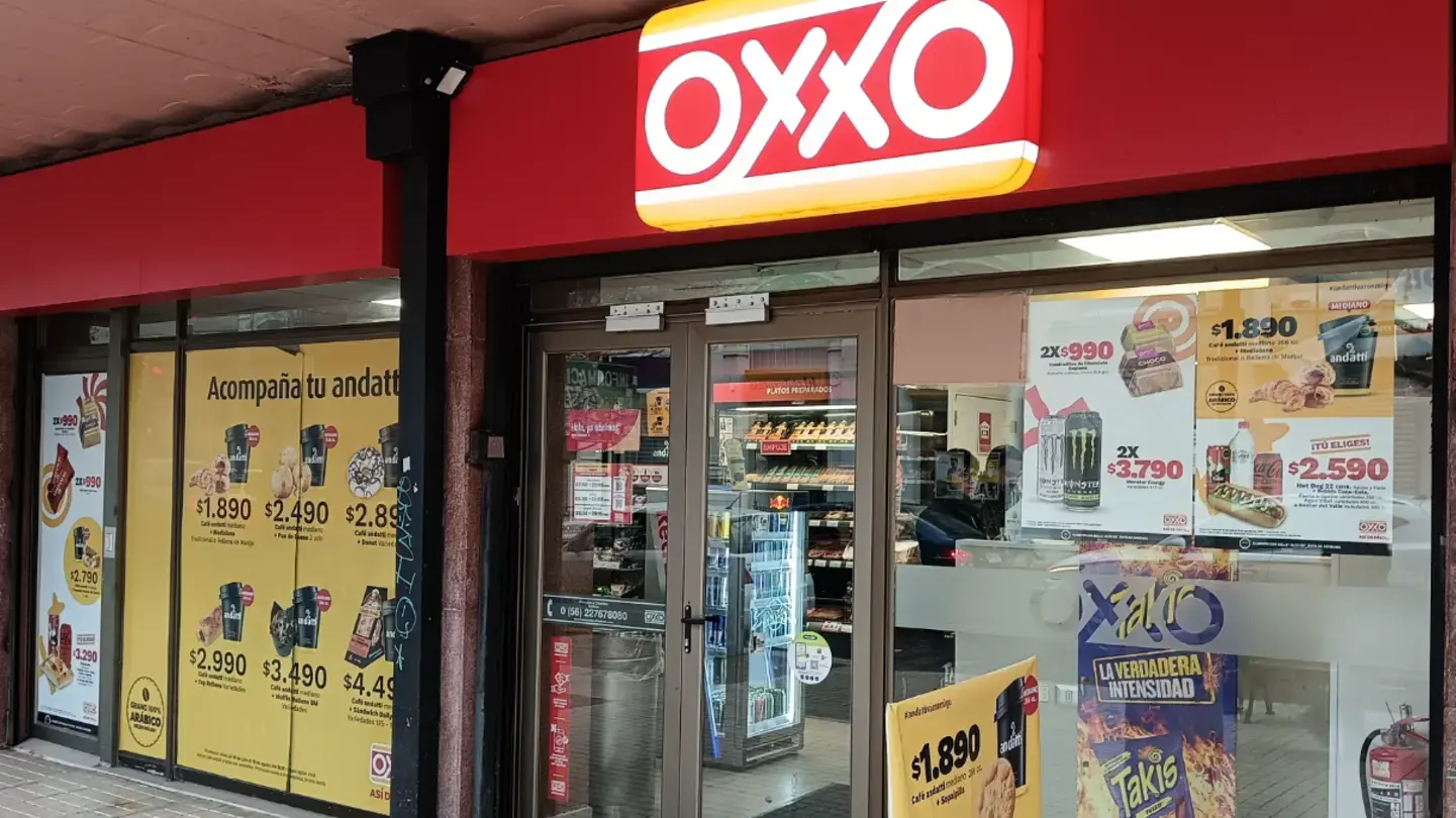 Portada de Oxxo 1 Sur