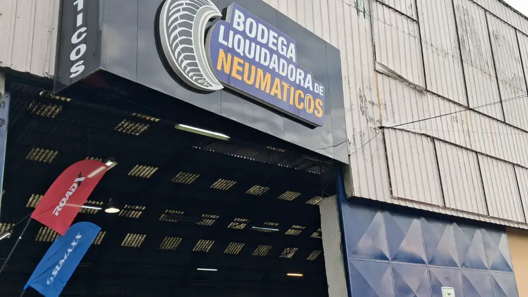 Portada de Bodega Liquidadora de Neumáticos