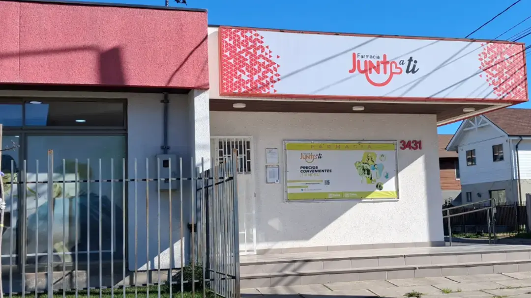 Portada de Farmacia Junto a Ti Bicentenario
