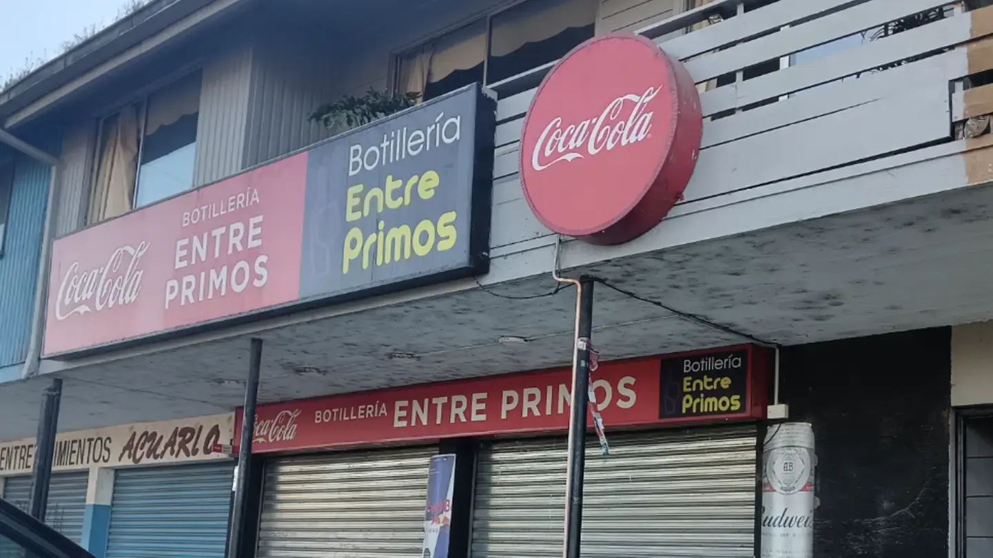 Portada de Botillería Entre Primos