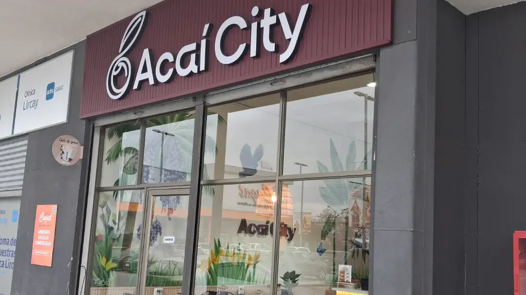 Portada de Acaí City Cugat