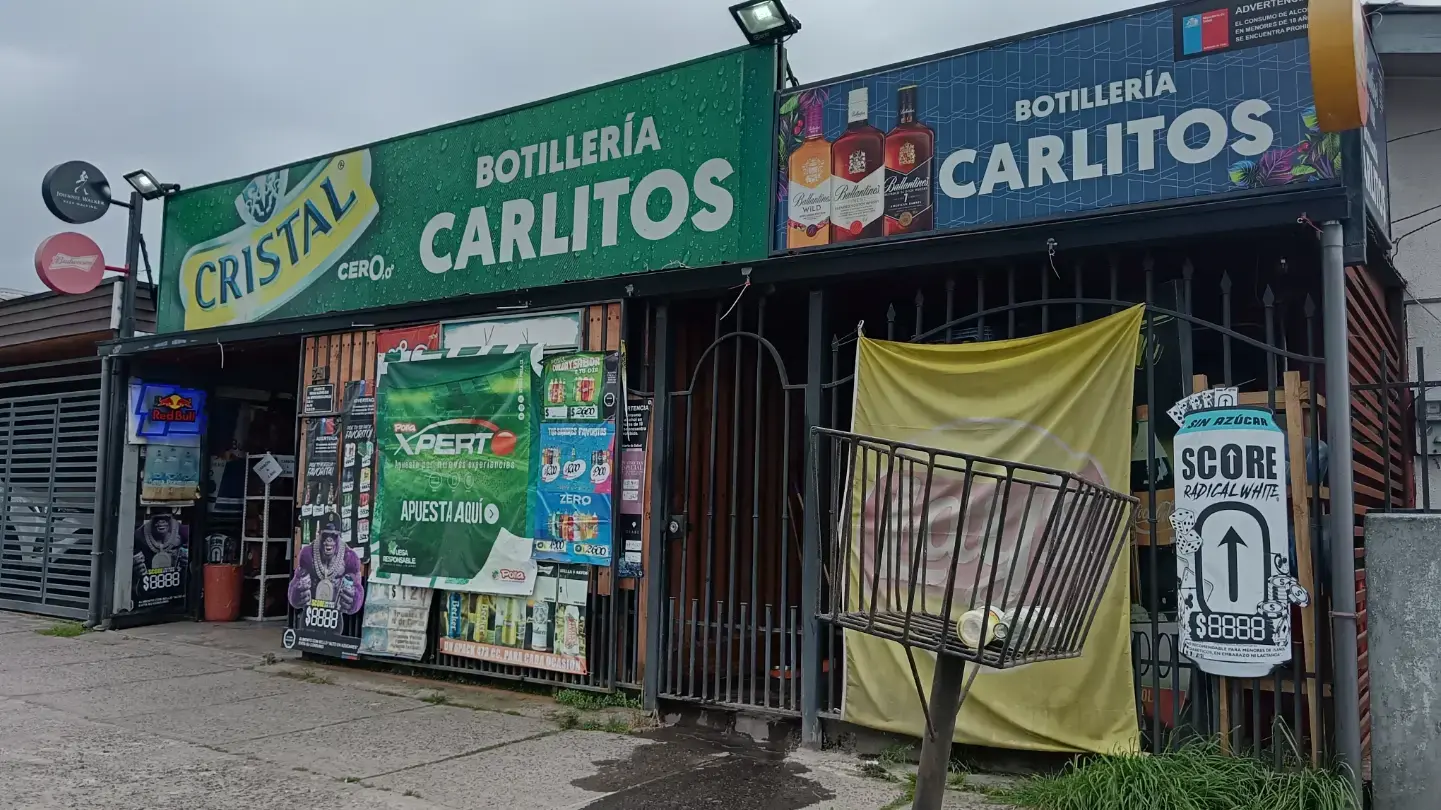 Portada de Botillería Carlitos
